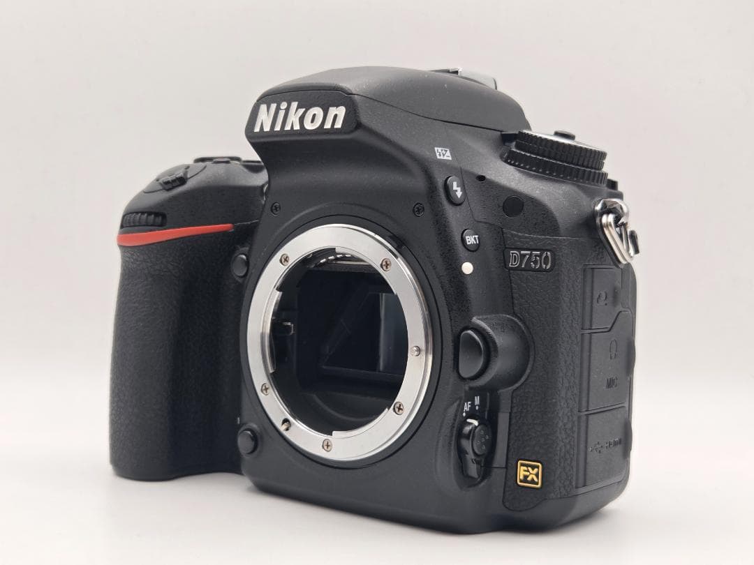 ニコン　NIKON D750 ボディ ブラック 4,885ショット