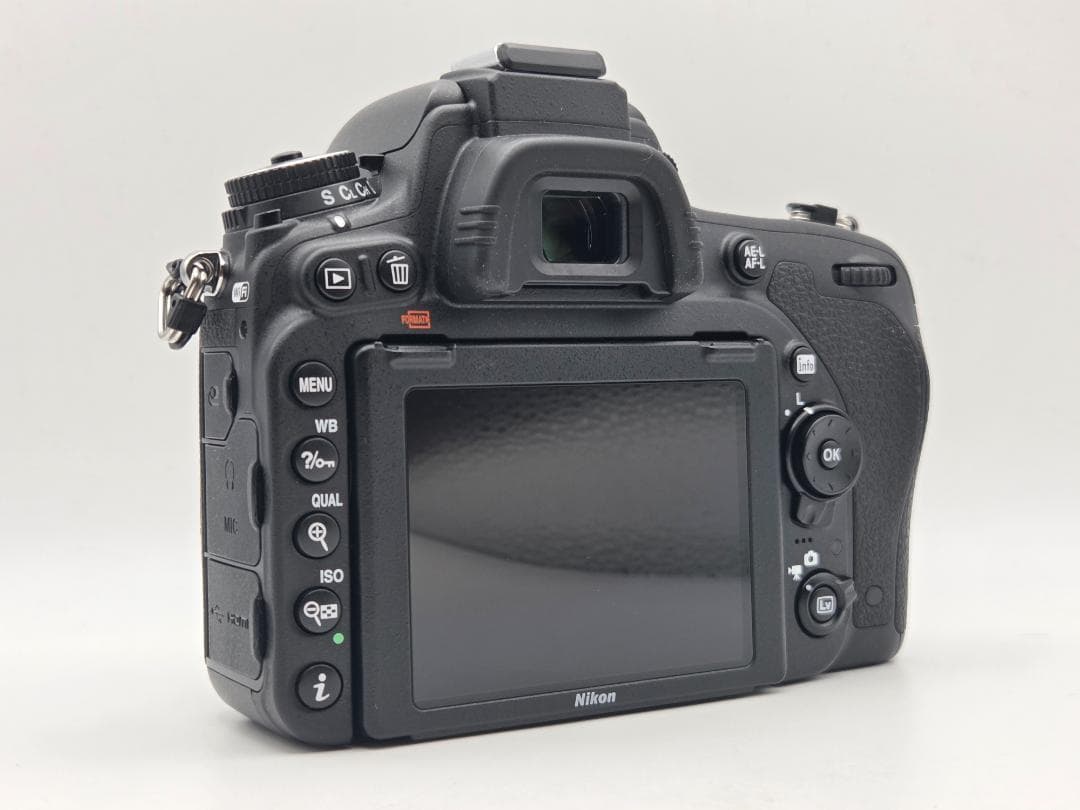 ニコン　NIKON D750 ボディ ブラック 4,885ショット