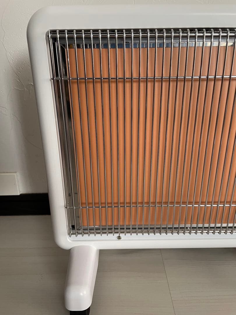 【未使用品】サンルミエ　遠赤外線暖房器　ヒーター E800L-TM2 ホワイト