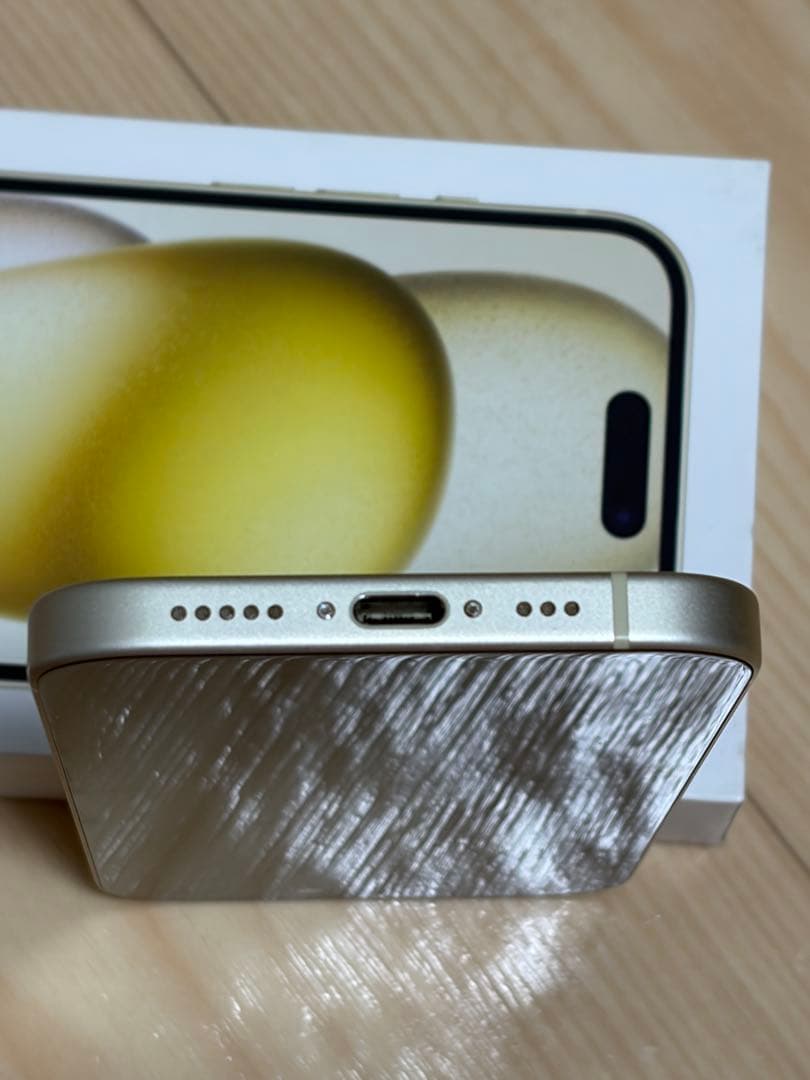 Apple iPhone 15 イエロー 本体 128gb SIMフリー