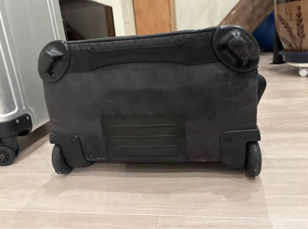 モンベル　キャリーバッグ　黒