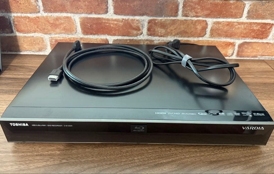 TOSHIBA VARDIA ブルーレイレコーダー　D-B1005K