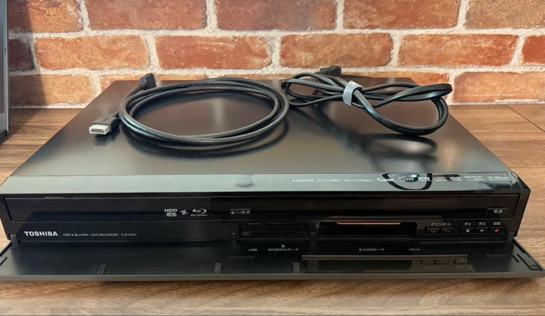 TOSHIBA VARDIA ブルーレイレコーダー　D-B1005K