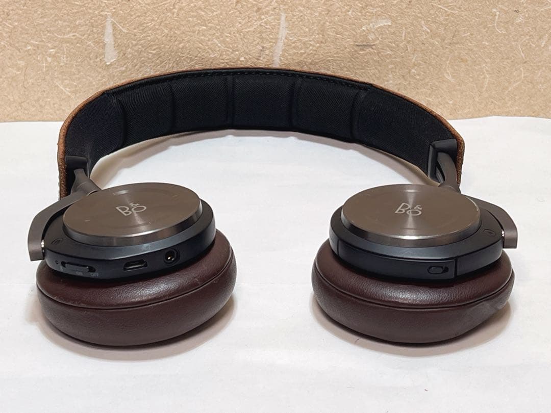 Bang & Olufsen Beoplay ワイヤレスオンイヤーヘッドホン