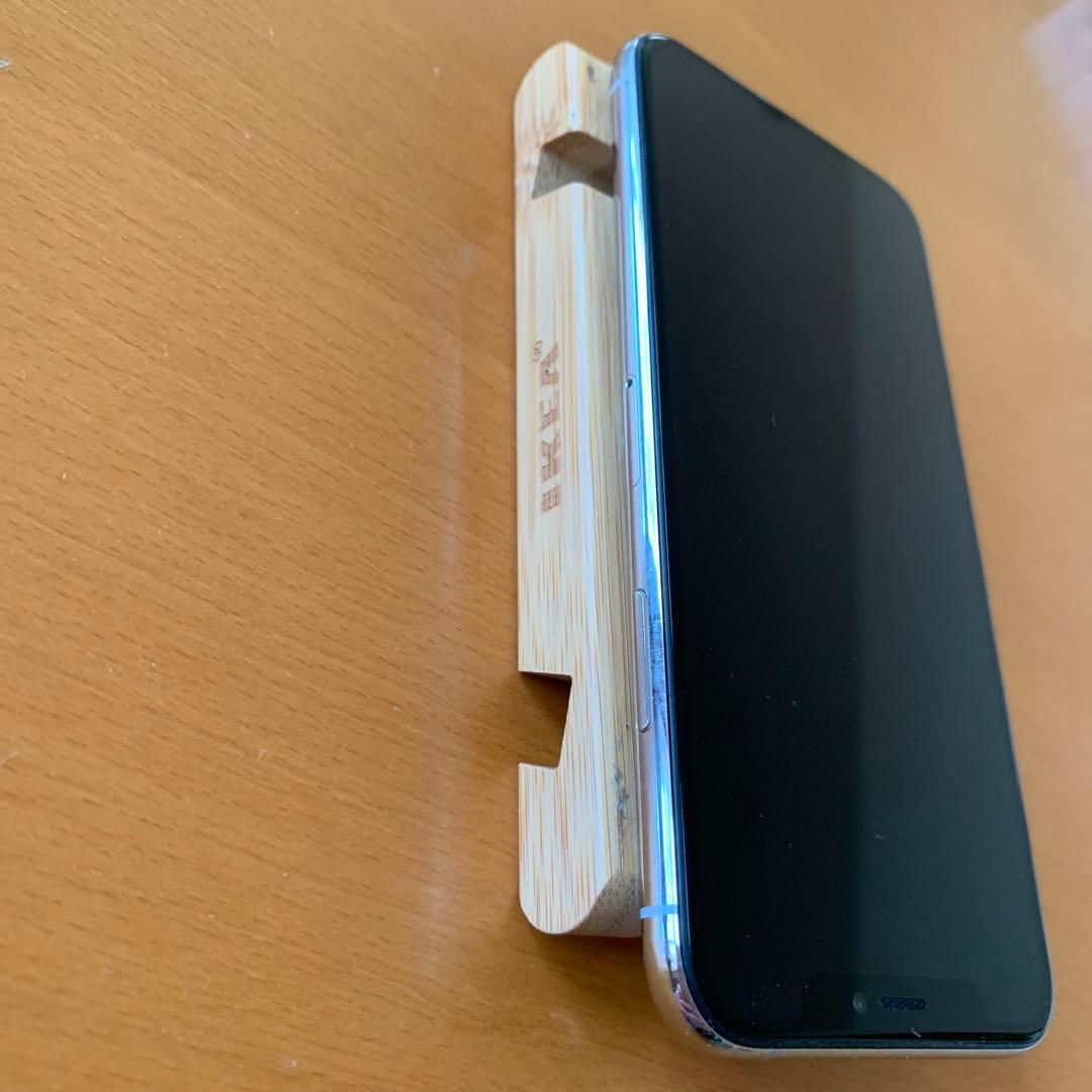 美品iPhoneXS シルバー 64GB SIMフリ-