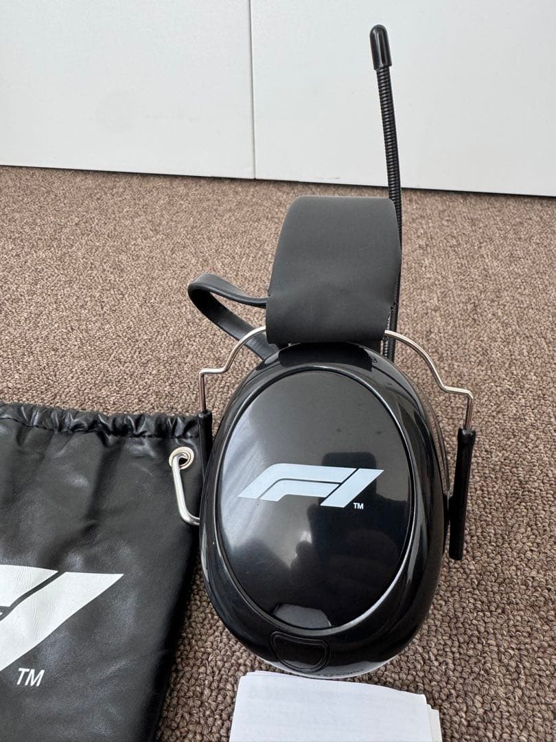 F1 ヘッドセット ブラック モード切替機能付き