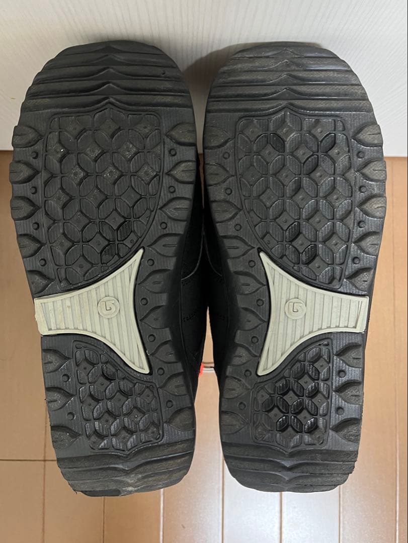 BURTON スノーボードブーツ 黒　25センチ