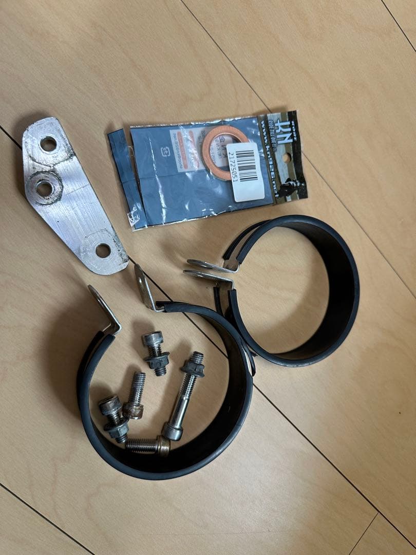 リアライズ　シグナスx3型マフラー