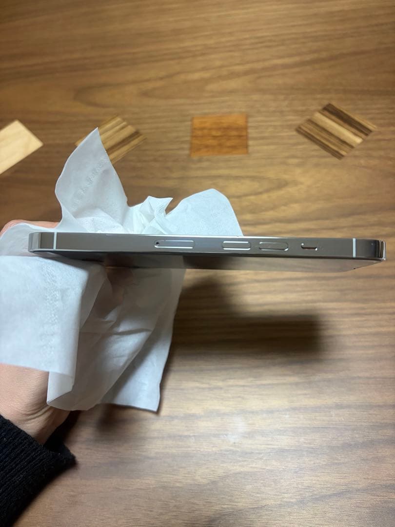 Apple iPhone 13 本体 充電ケーブル付き