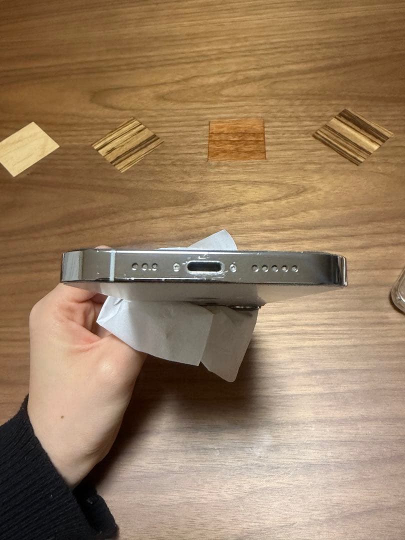 Apple iPhone 13 本体 充電ケーブル付き