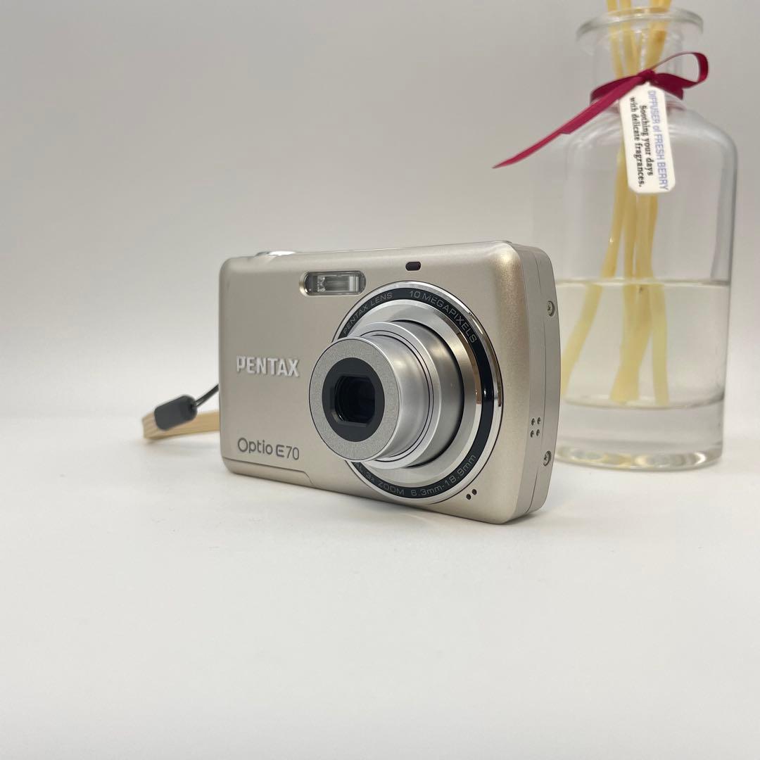 美品✨PENTAX Optio E70✨動作確認済 スマホ転送OK 単三電池♪