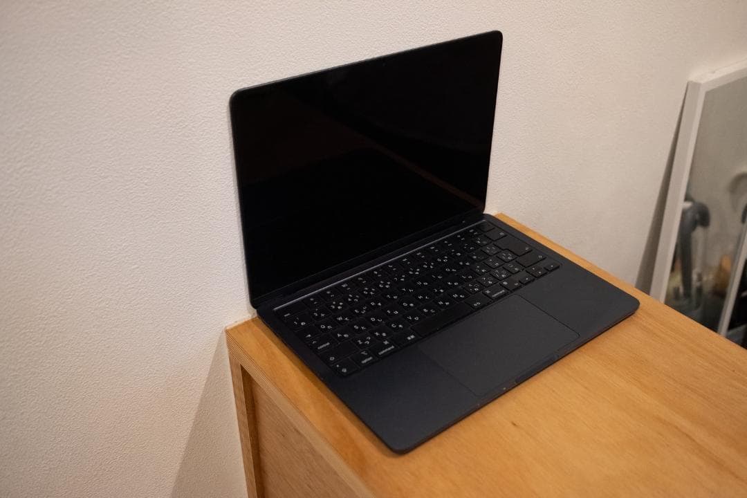 Apple M3搭載 MacBook Air ミッドナイト、8GBメモリ
