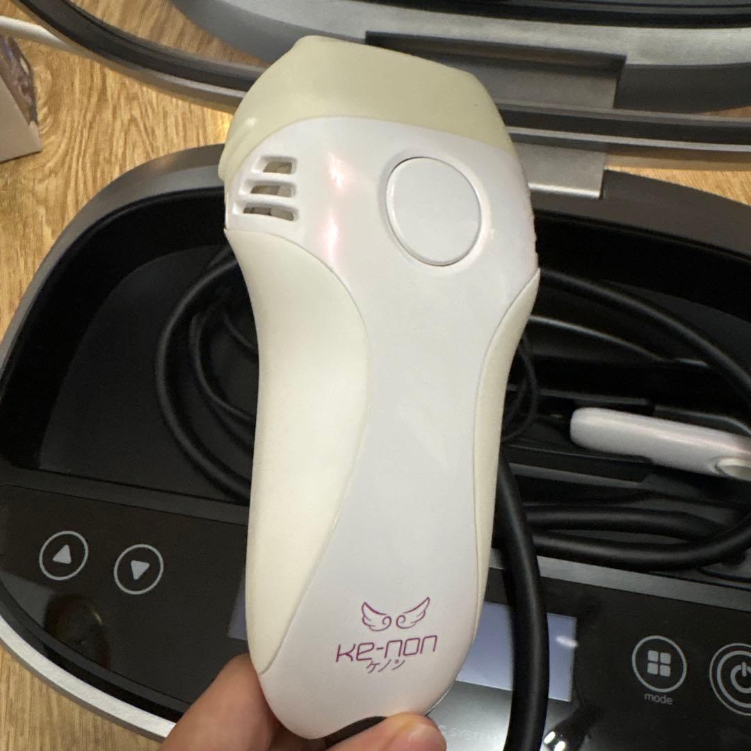 人気‼️ケノン　家庭用光脱毛機　新品カートリッジセット　ストロング　スキンケア