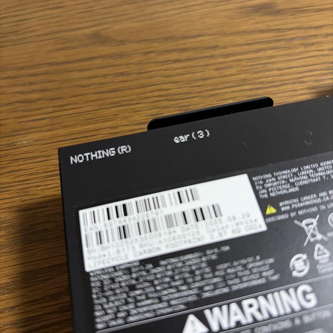【ほぼ未使用】最新機種 nothing ear（3） ホワイト シルバー アルミ