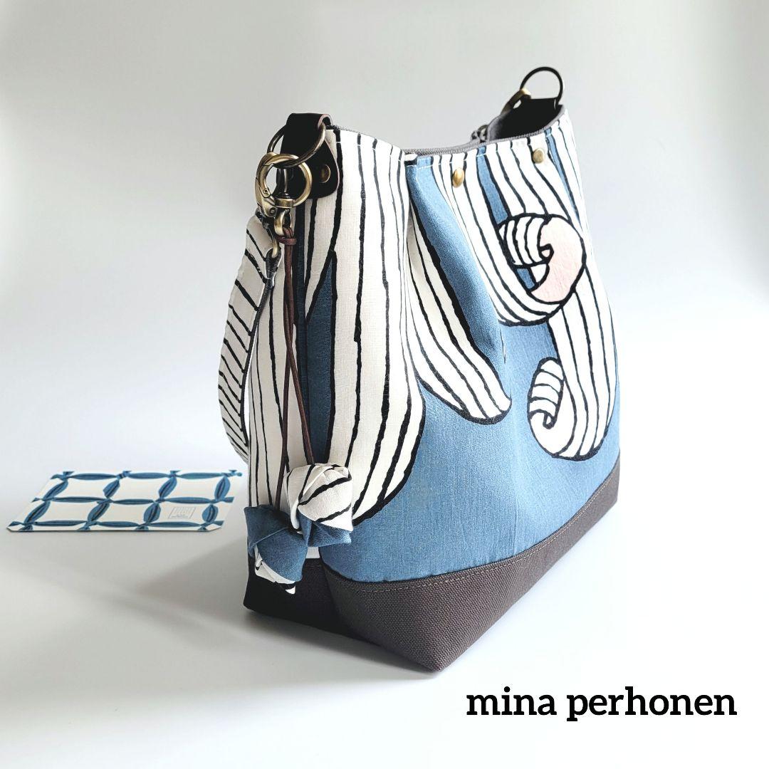 ミナペルホネン　大きめショルダーバック 新作swing