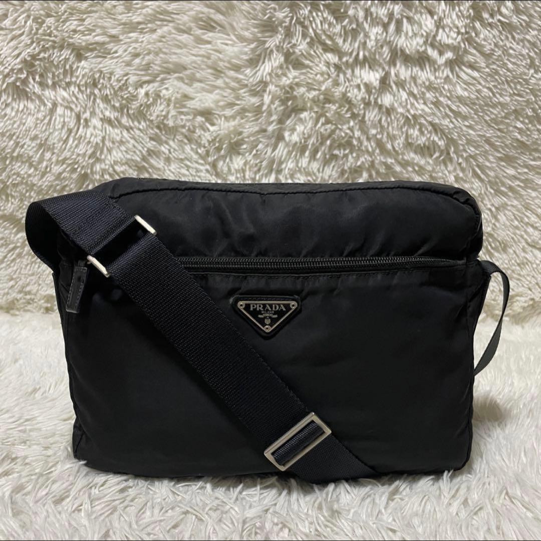 【良品】PRADA プラダ　カメラバッグ　ナイロン　ブラック　黒　斜め掛け
