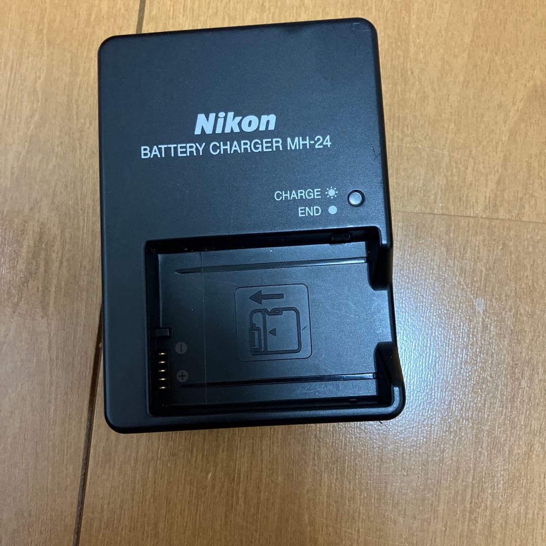 Nikon D5300 一眼レフカメラ 18-55mmレンズ付き