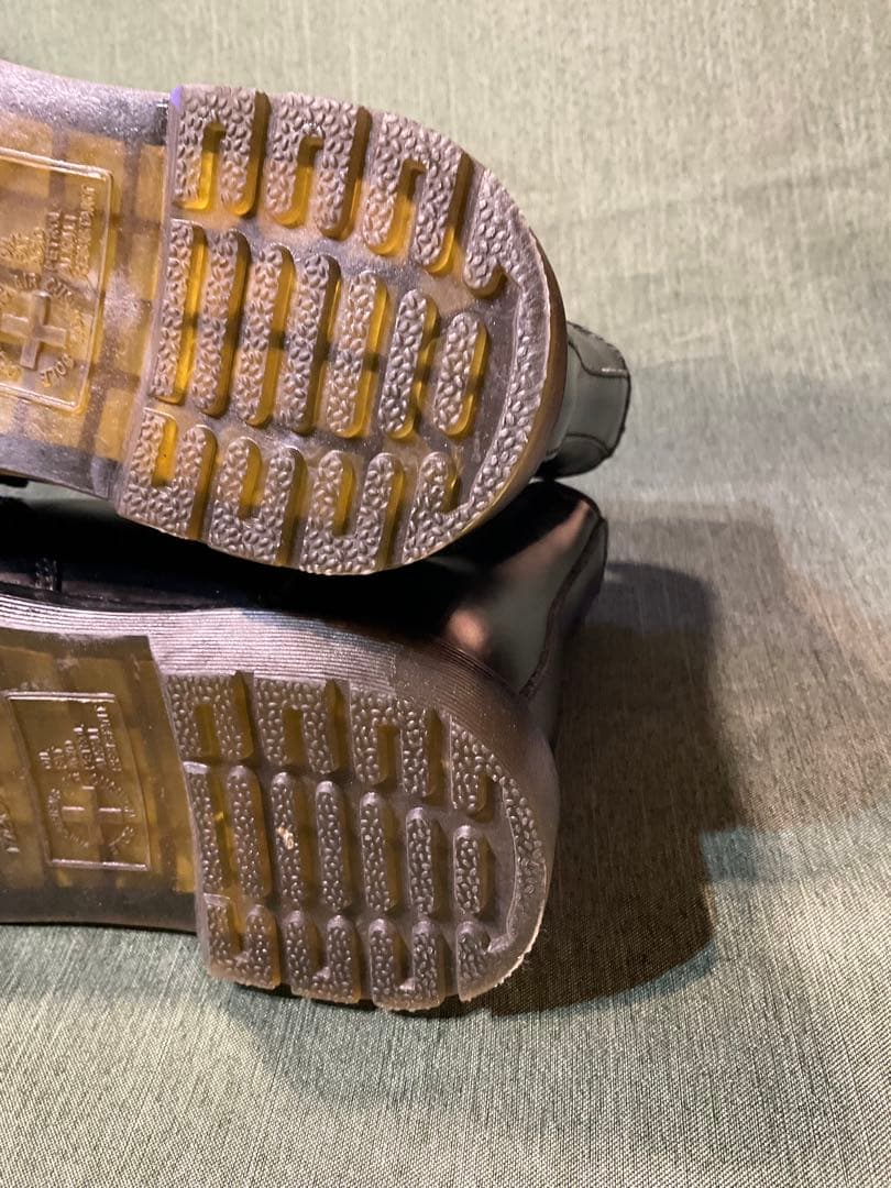 定番Dr.Martens サイドゴアチェルシーブーツ新品同様EU42 UK8