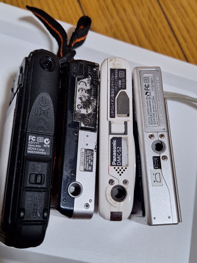 デジカメ多種4台まとめ売り完全故障品部品取りリペア専用❗使用不可