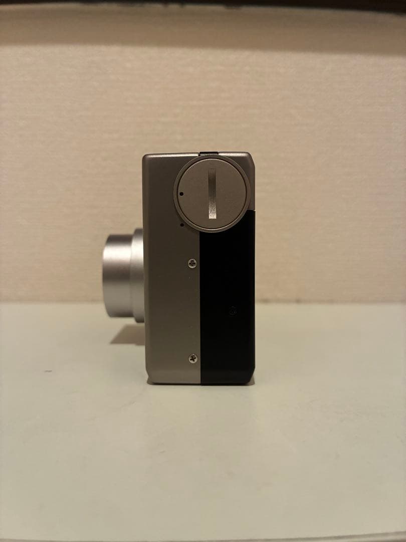 CONTAX T3 コンタックス　コンパクトフィルムカメラ　チタンシルバー