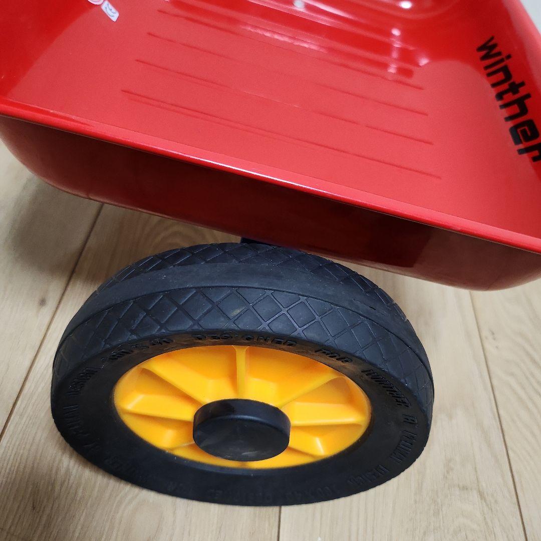 ボーネルンド ペリカンデザイン三輪車 Vハンドル カラー 荷台つき　屋内使用