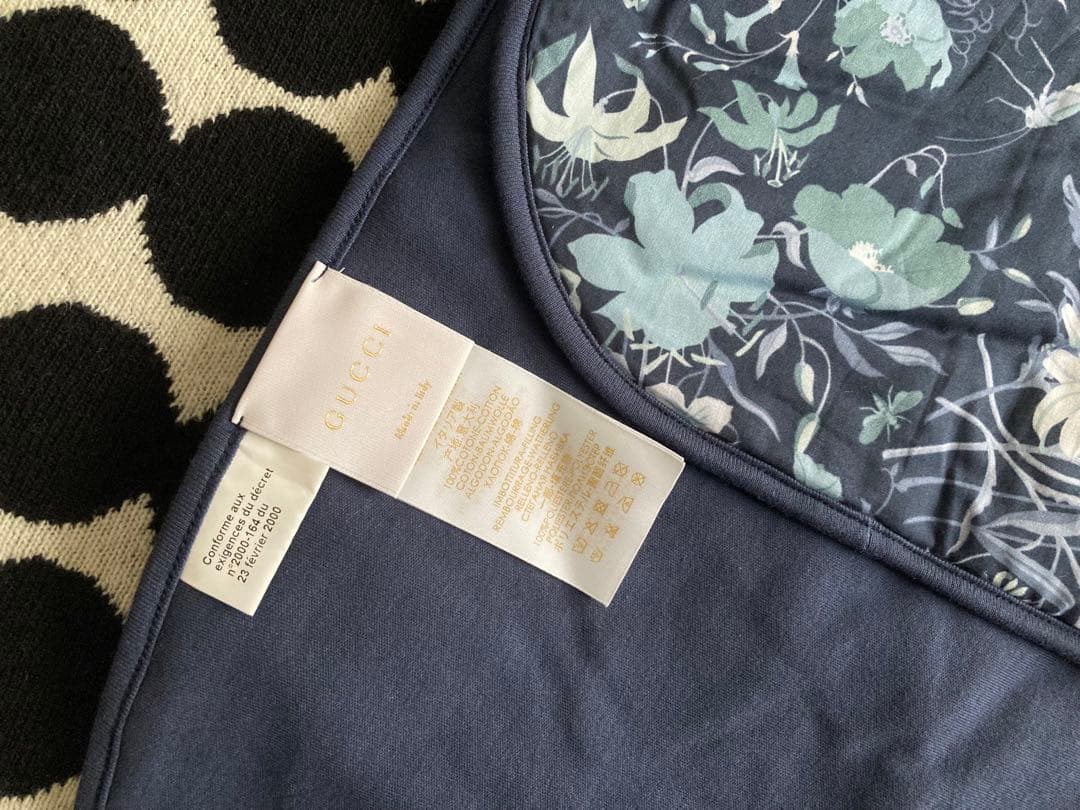 新品 グッチ ベビー おくるみ スタイ ギフト グッチチルドレン