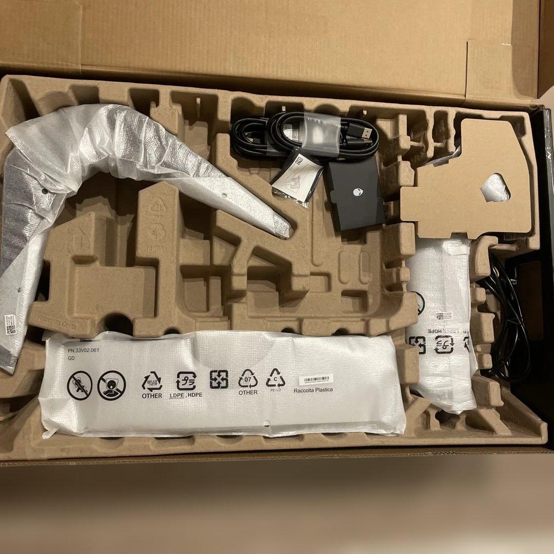 ALIENWARE 曲面ディスプレイ 本体