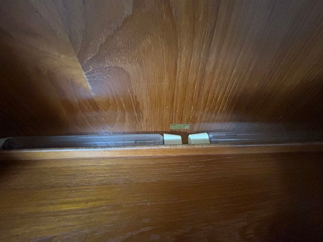 北欧　ミッドセンチュリーデザイン　食器棚　本棚　飾り棚