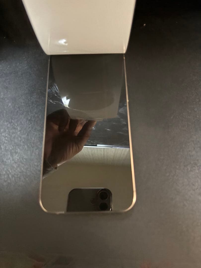 iPhone 16 Promax ゴールド 本体