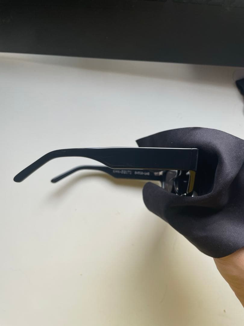 KIMHEKIM キムヘキム キャットアイ サングラス