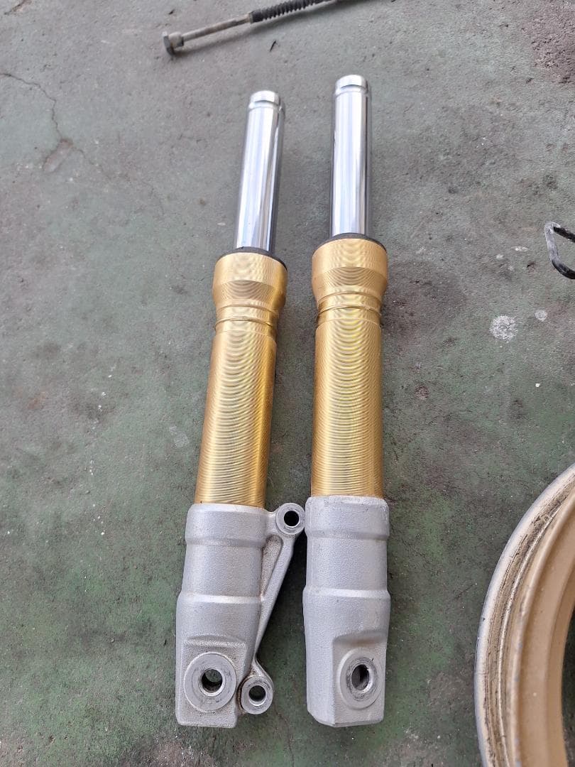 ディオZ4 AF63 ホイール フォーク ブレーキマスター.キャリパーセット