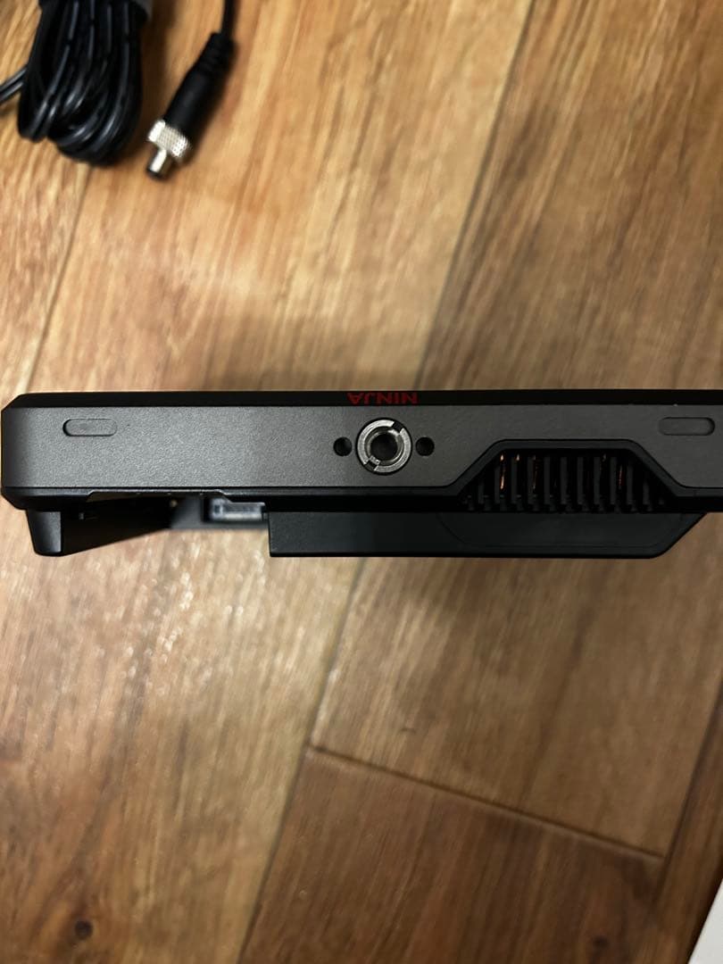 ビデオカメラ ATOMOS NINJA V +