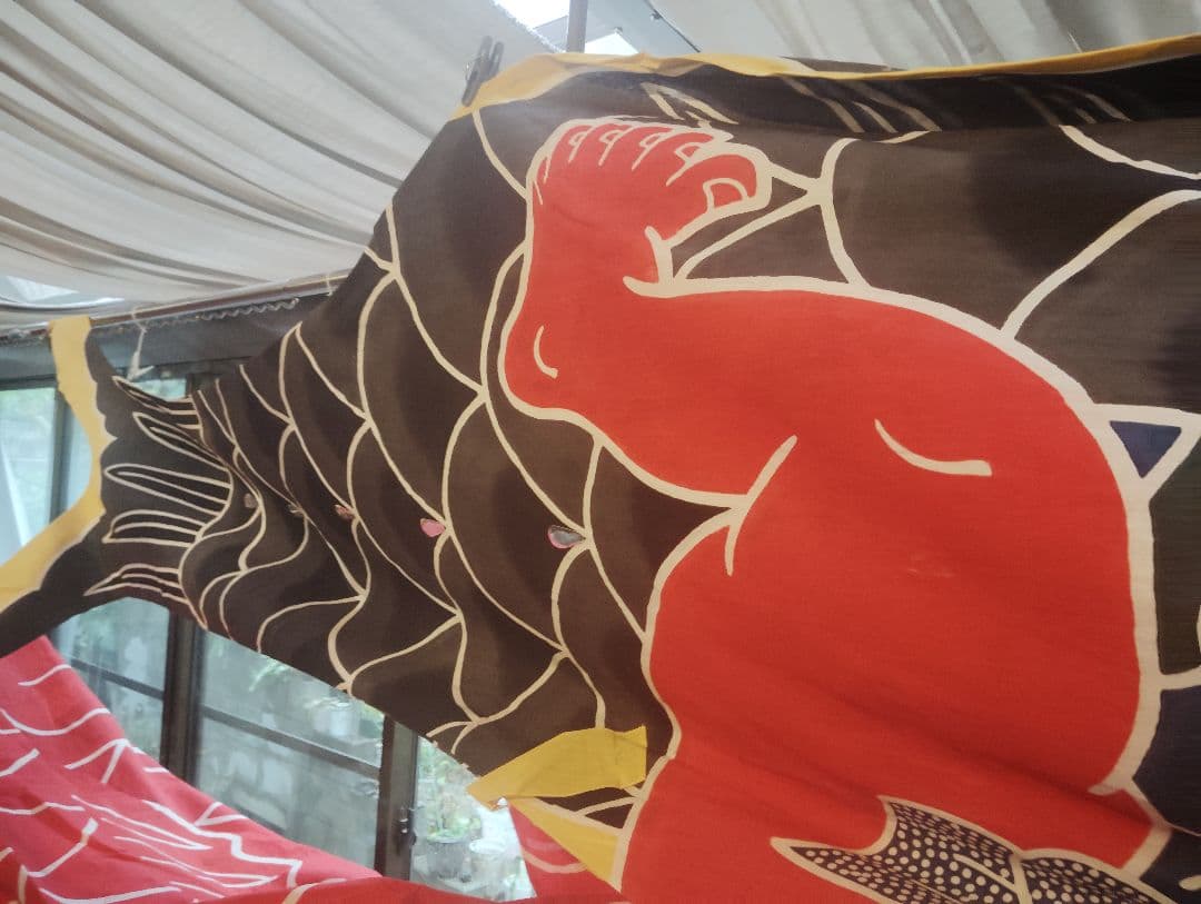 鯉のぼり　3本　黒鯉一本　緋鯉二本