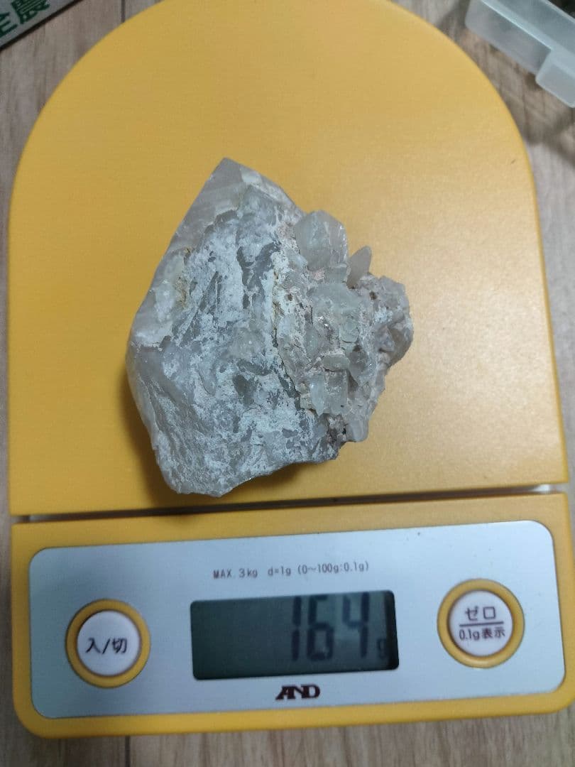 長野県天然水晶　国産天然　国産鉱山　164g天然水晶