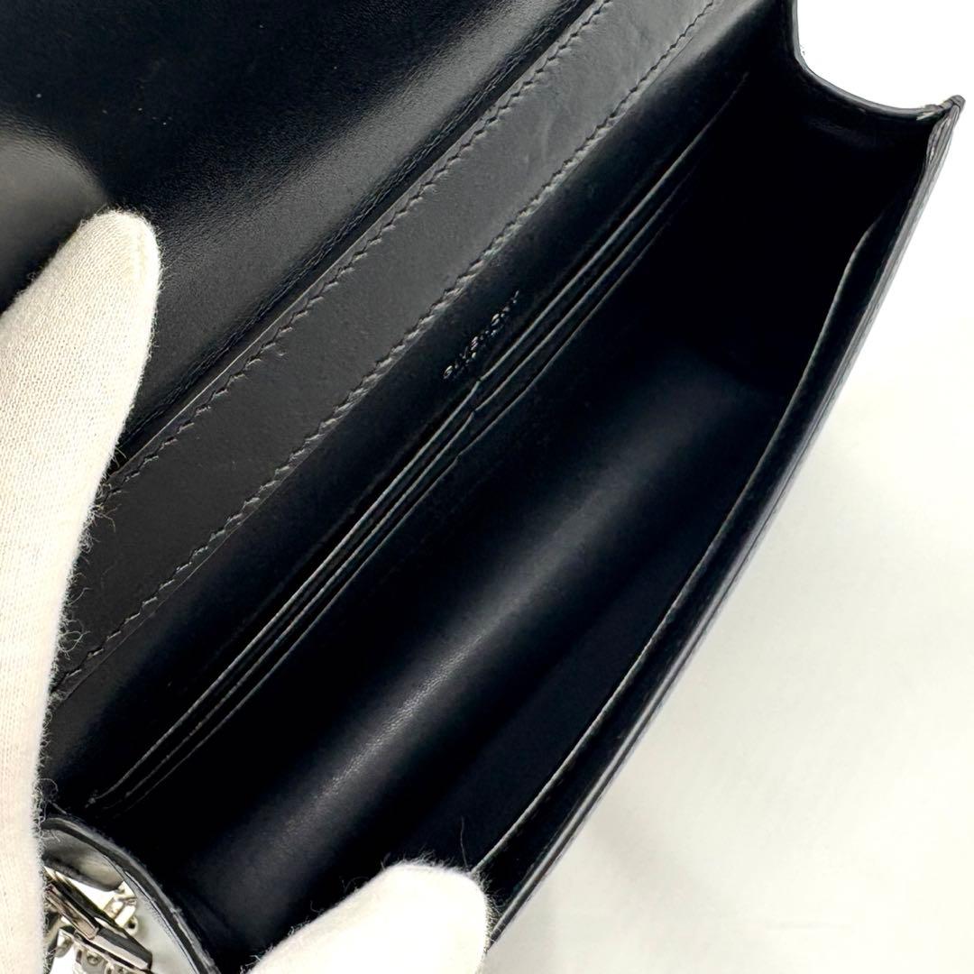 ジバンシィ レザー チェーンショルダーバッグ ブラック シルバー金具 正規品