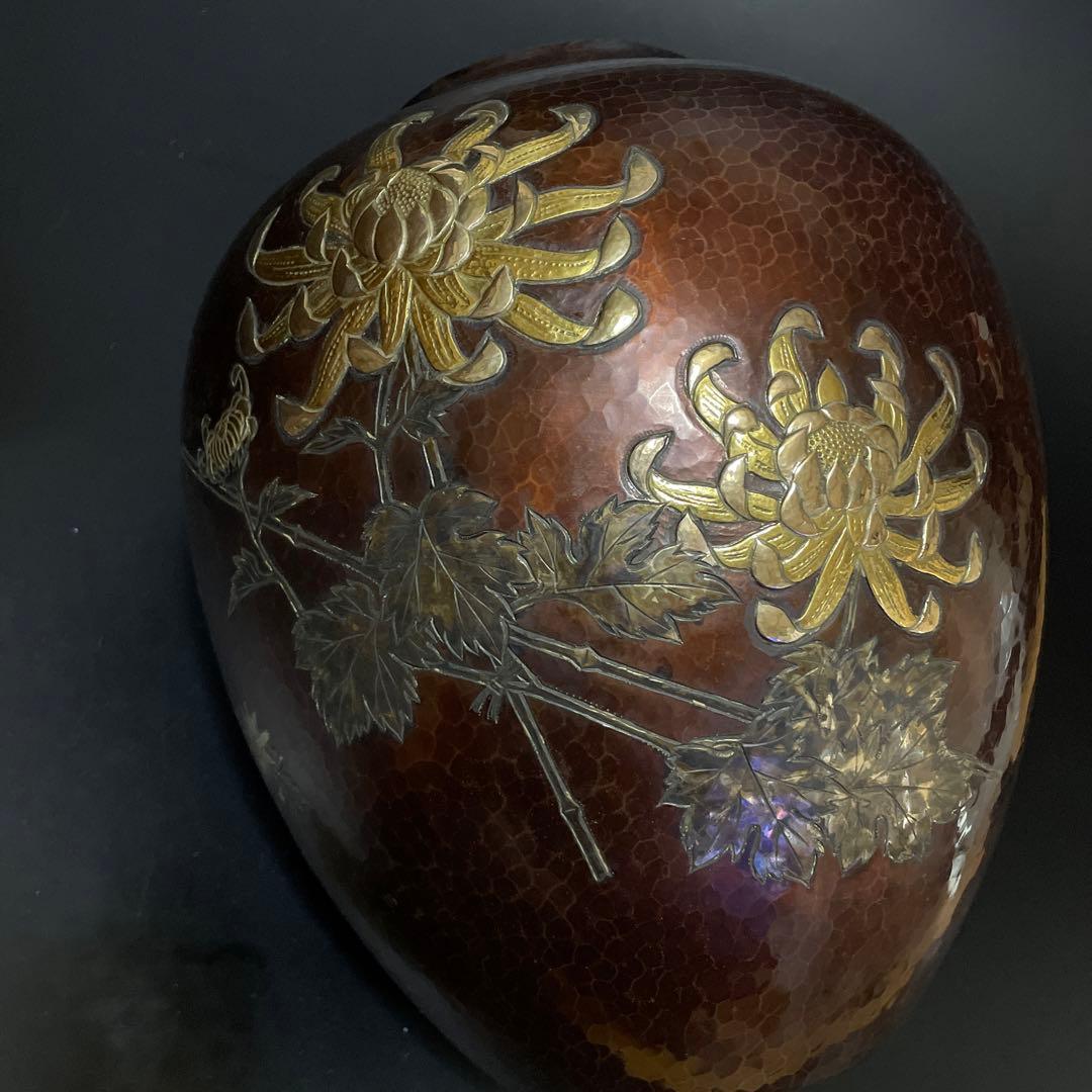 時代物　銅虫花瓶　打ち出し花瓶　在名あり