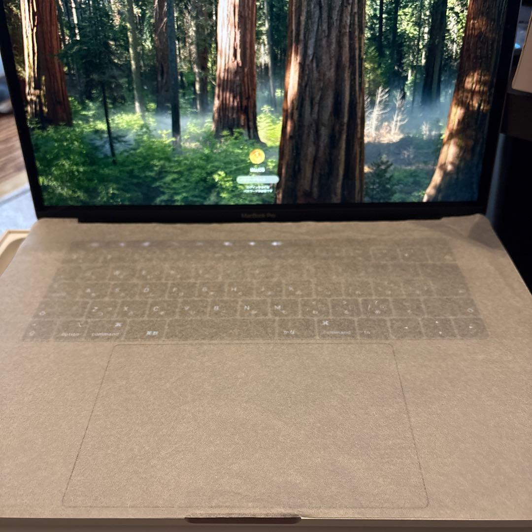 MacBook Pro 15.4インチ Intel Core i7 Win 10