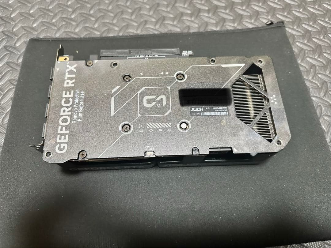 【美品】ASUS Dual GeForce RTX 5060 Ti 8GB