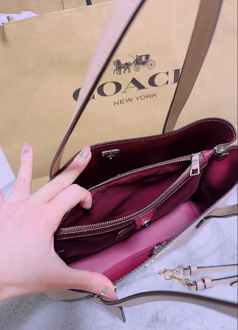 み*い様 COACH ショルダーバッグ ベージュ