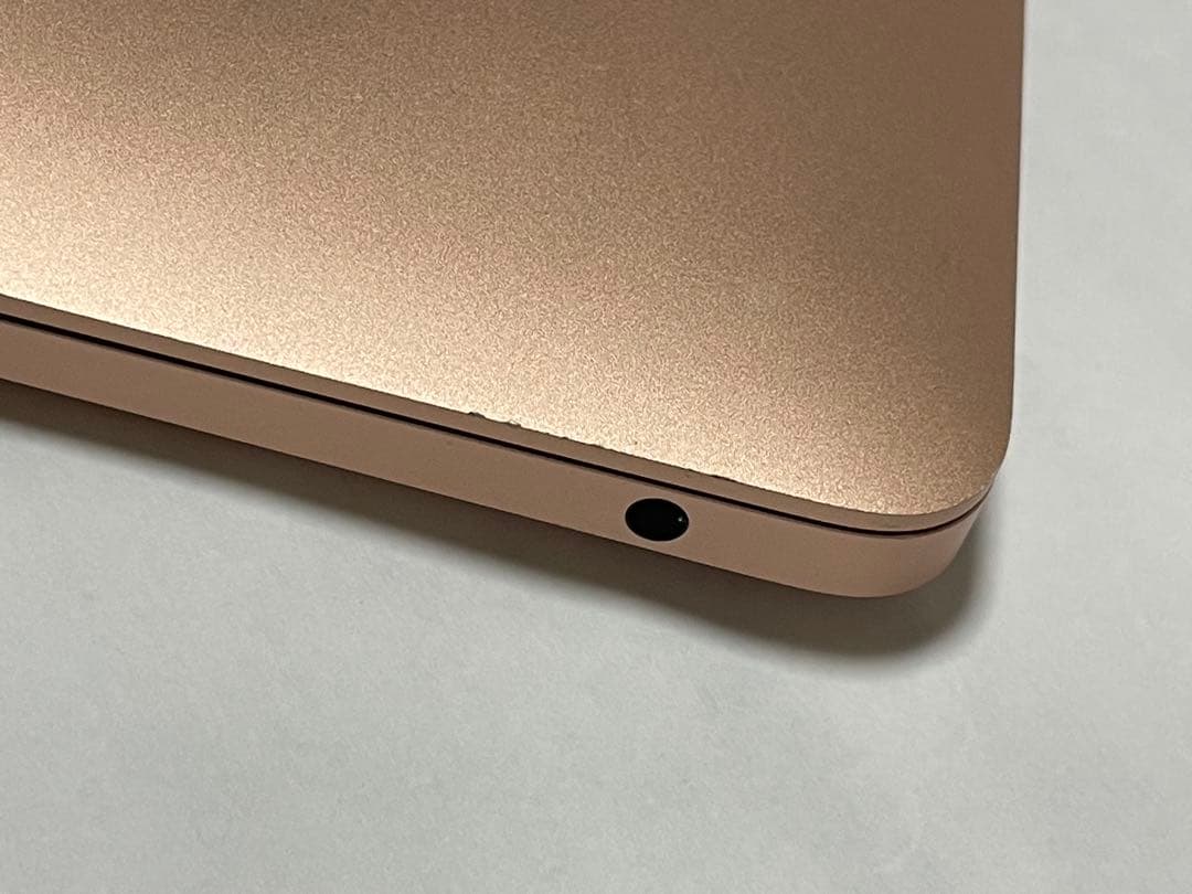 MacBook Air M1 13.3インチ　256GB