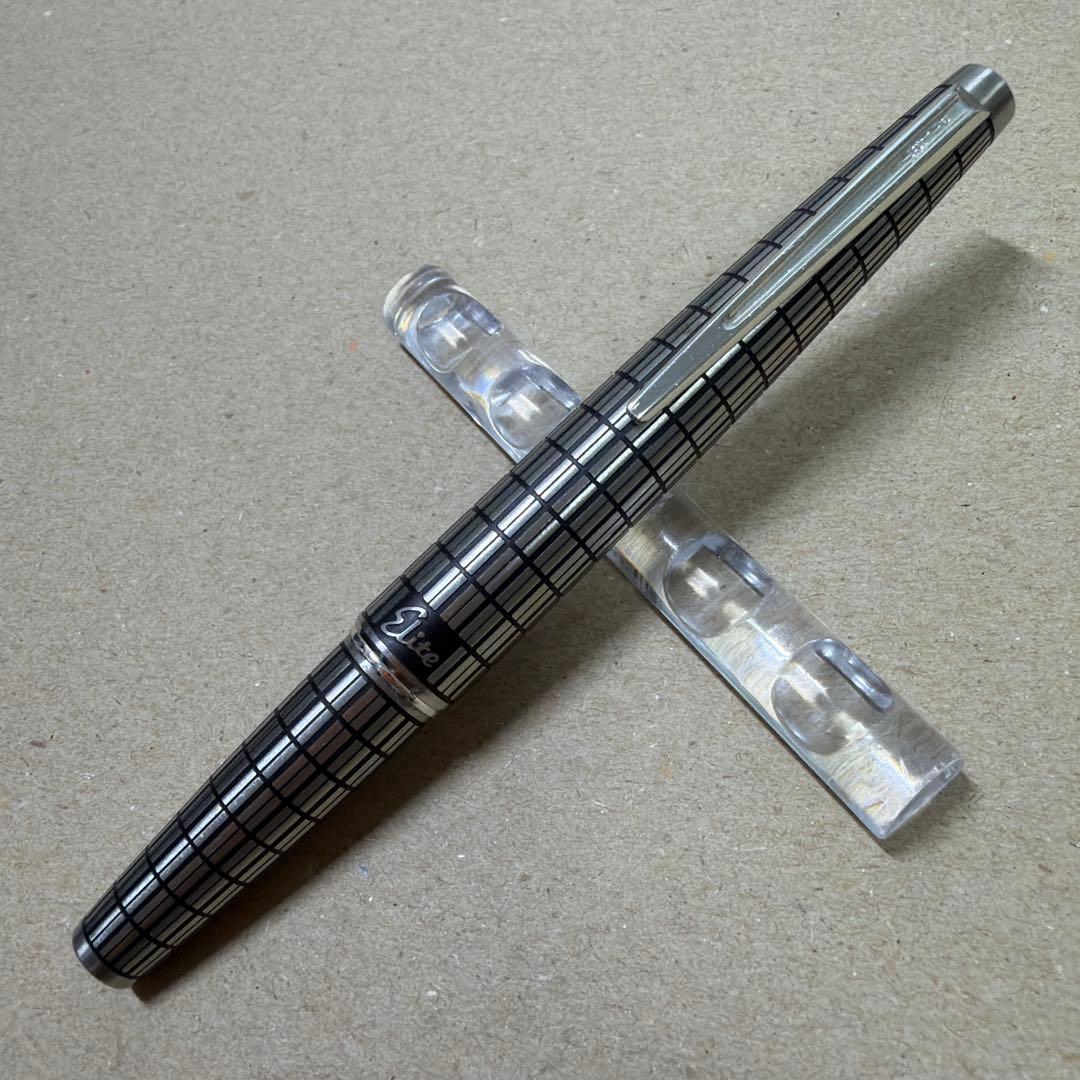 廃盤 パイロット Elite エリート 格子 万年筆 18K 750 M 蝕刻