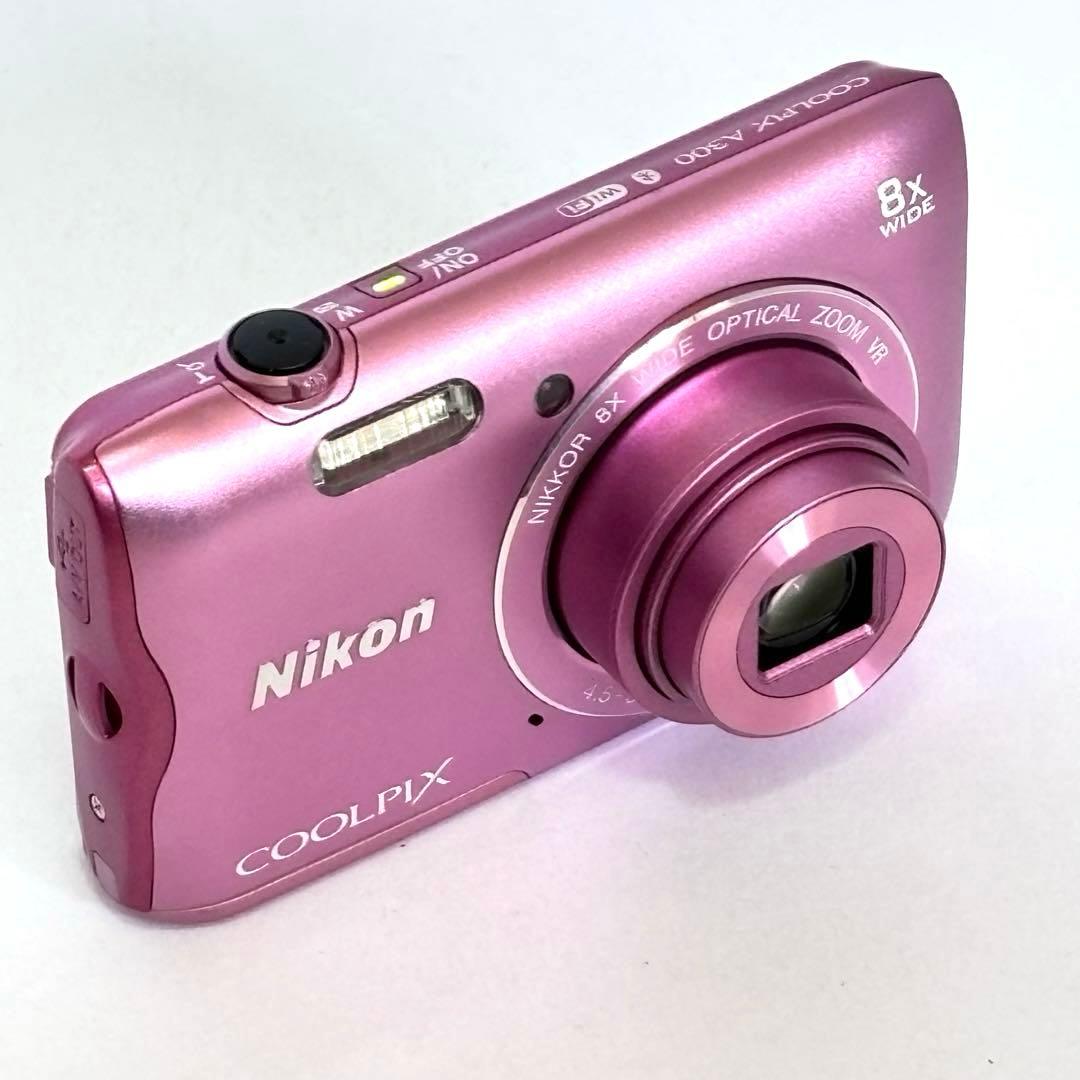 Nikon coolpix A300 ニコン　デジカメ　SDカード付