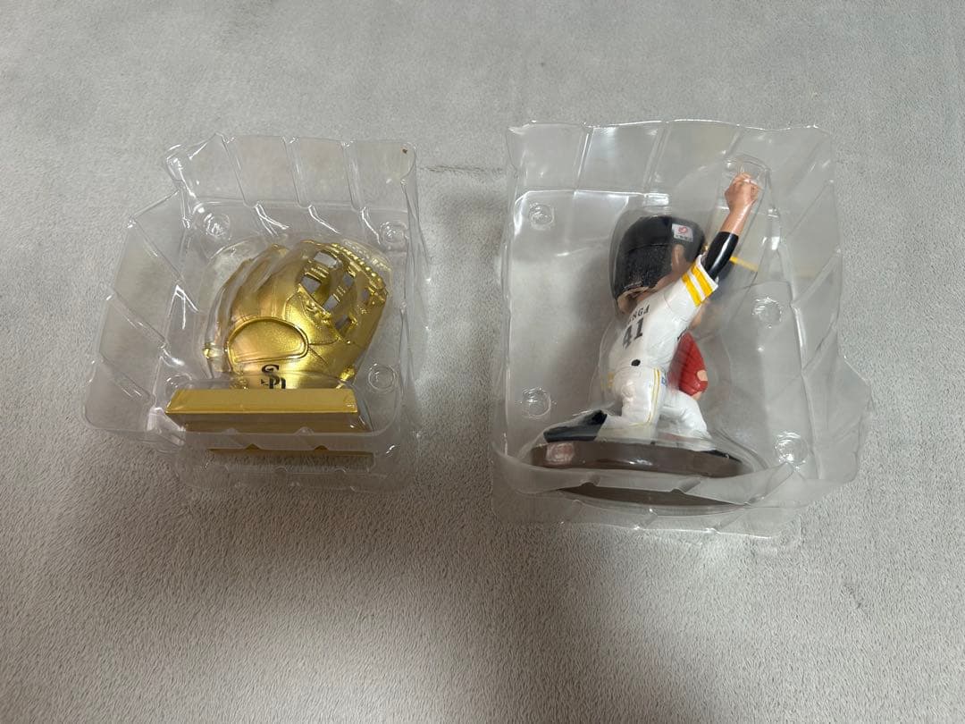 ソフト　千賀滉大選手 VICTORY GLOVE 小久保裕紀選手 ボブルヘッド