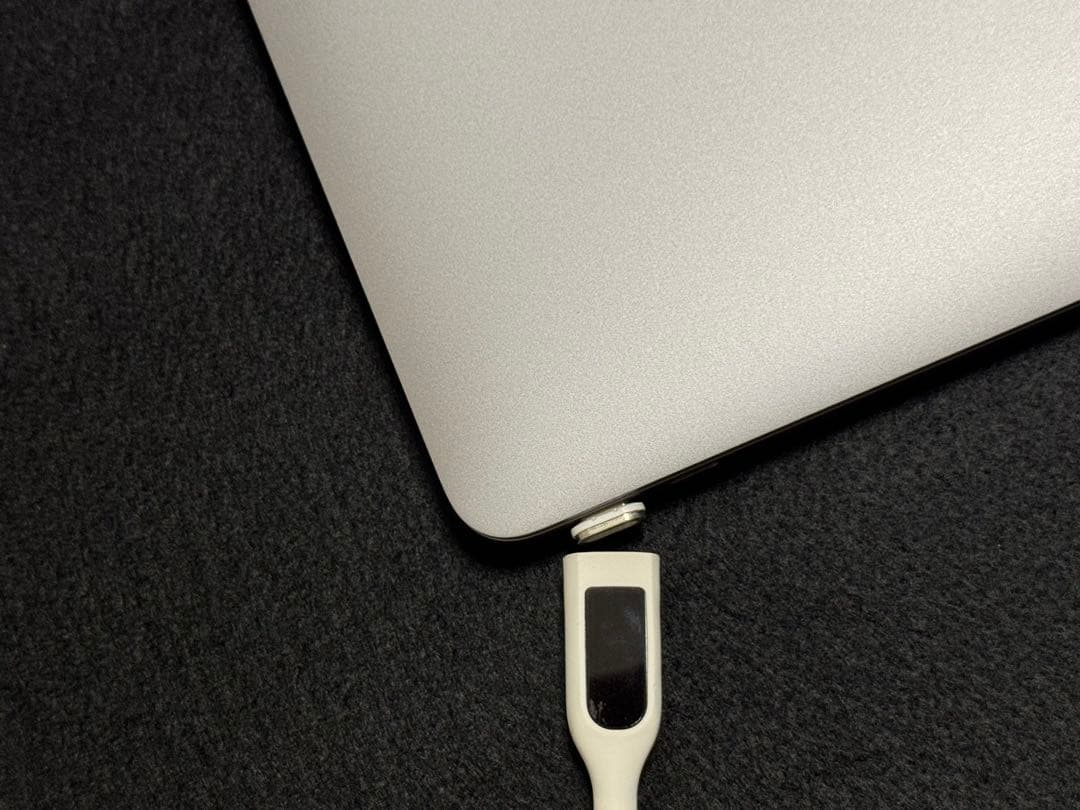 M1 Apple MacBook Airシルバー クリアケース付き