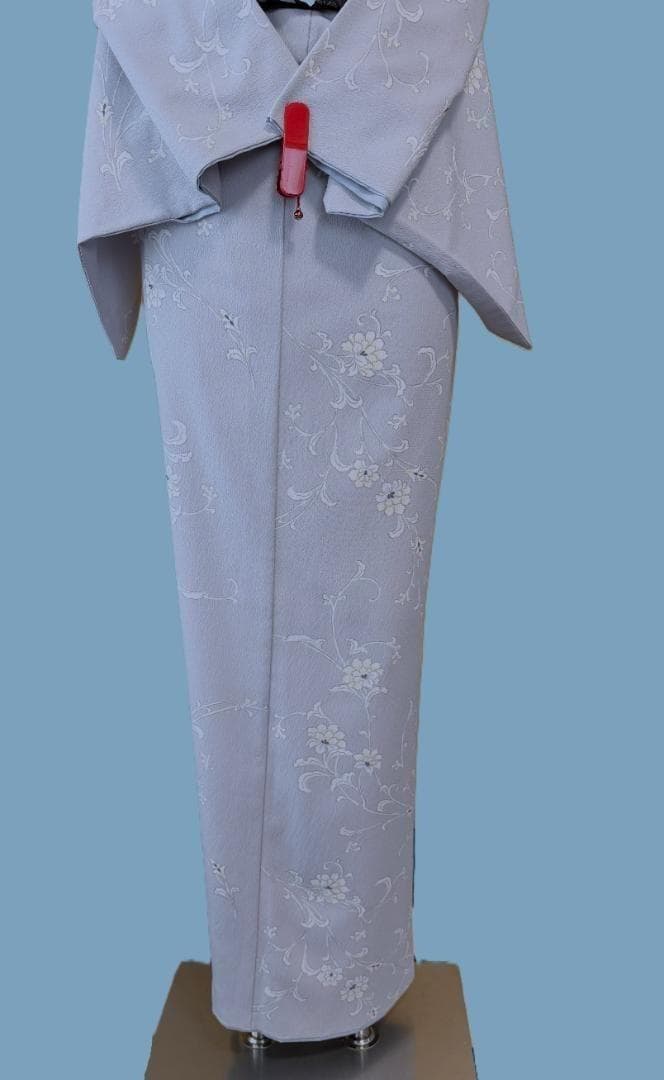 着物12　くるり　東レシルック　唐草紋様袷着物　グレー　身丈１６５裄丈６７cm