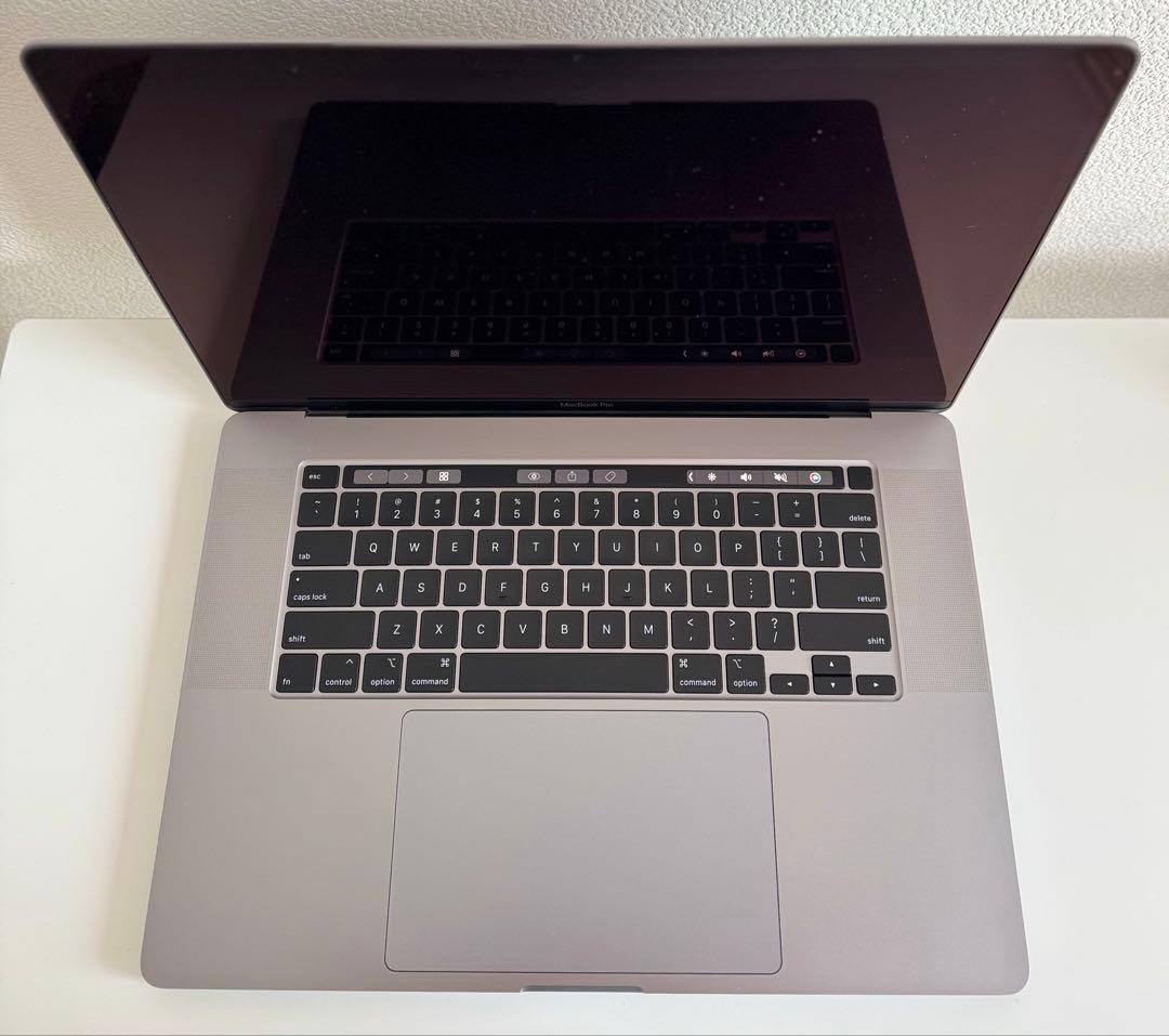 美品 Macbook Pro 2019 16インチ Windows 11 Pro