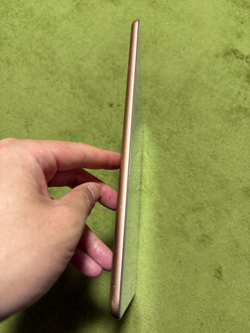 ipad第6世代 32GB wifi版 ゴールド バッテリー84% 長持ち