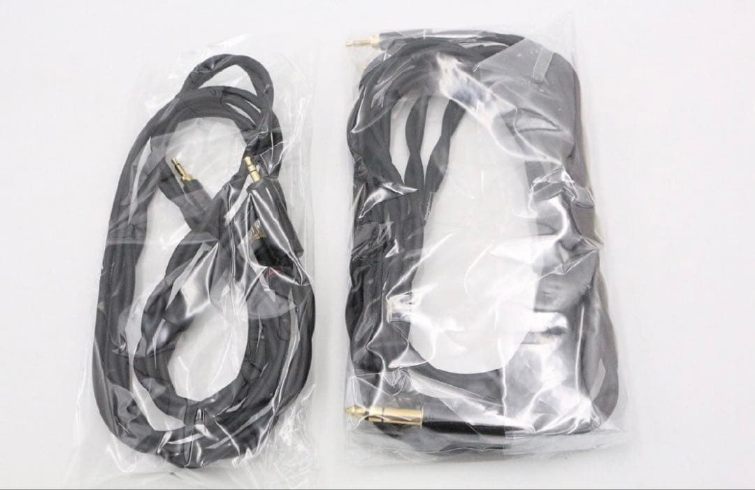 final 高級 ヘッドホン D8000 BLACK 平面磁界型　元箱 ケース付