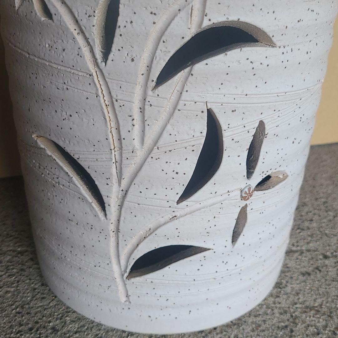 信楽焼傘立て 花彫 高さ４５cm