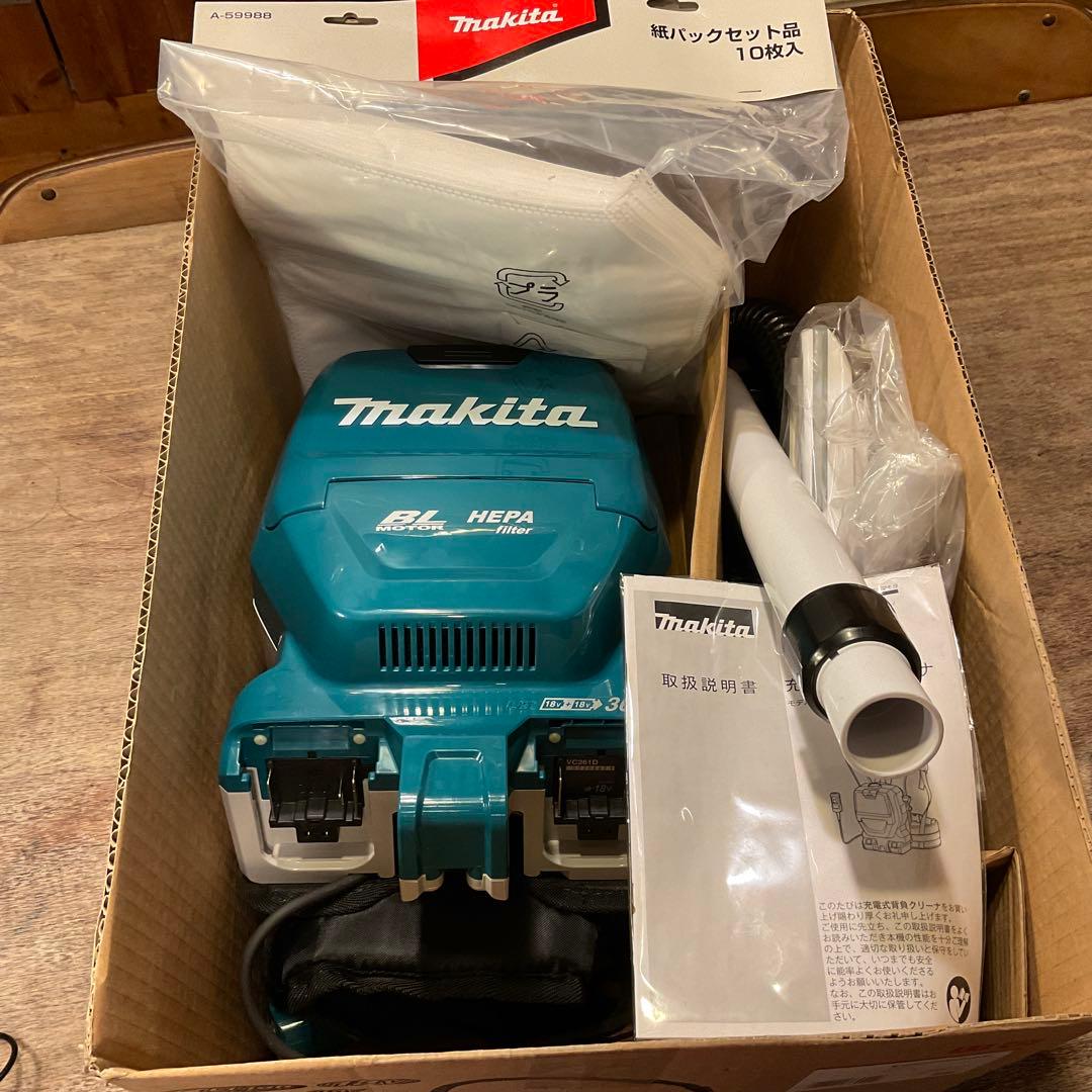 未使用 極美品！18V+18V=36V 充電式背負クリーナ VC261DZ